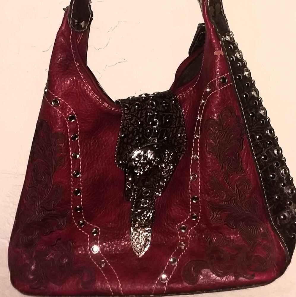 Beautiful medium Shoulder Bag